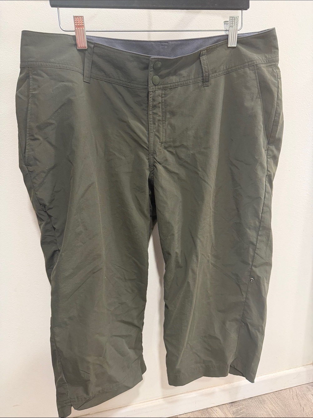 Exofficio Women's Olive Utility Capris
